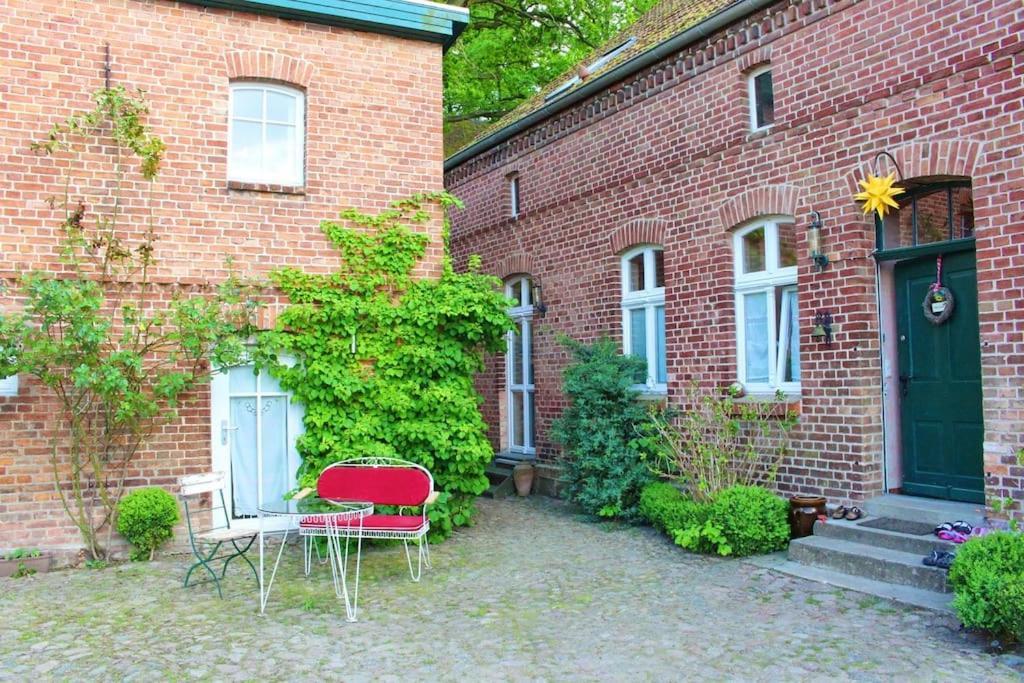 Romantische Ferienwohnung Unter Den Linden Buchholz  Екстер'єр фото